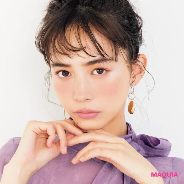 多色パレットで失敗知らずのプレイフルメイク