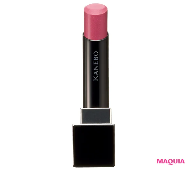 与田祐希さんが纏う表紙メイクを解説! 大人のピンクメイクは質感・色選びにひと工夫_3