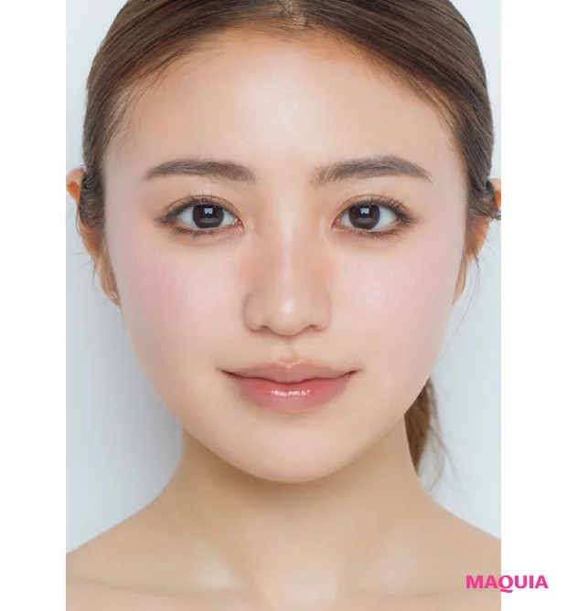 ヘア&メイク 福岡玲衣さんおすすめの2026年春ベースメイク チークは顔の中央に仕込む