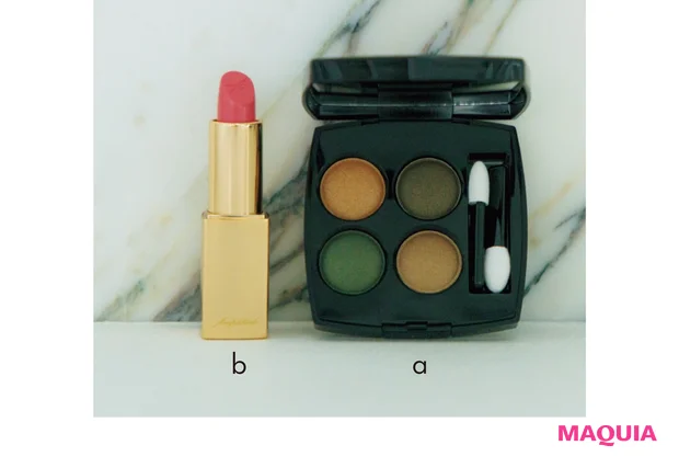 a レ キャトル オンブル 318 ¥7590／シャネル　b コンスピキュアス リップス 05 ￥4950／アンプリチュード