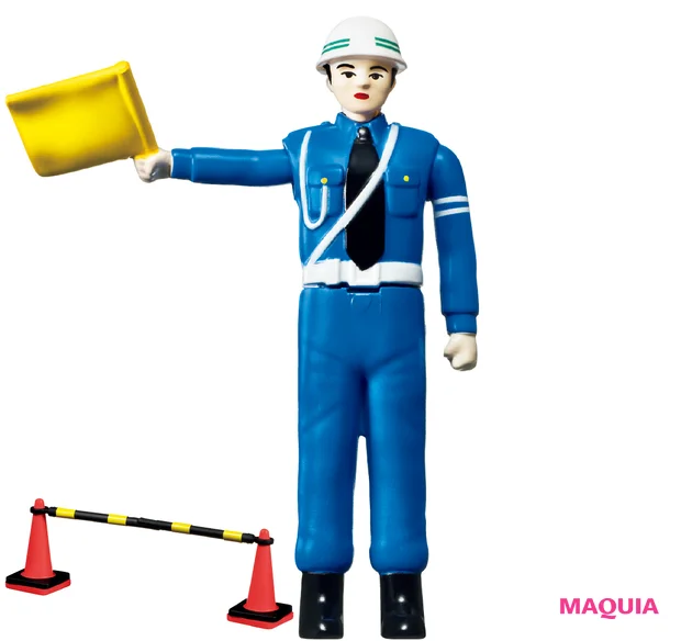 くすみの原因となる肌トラブルを交通整理する人