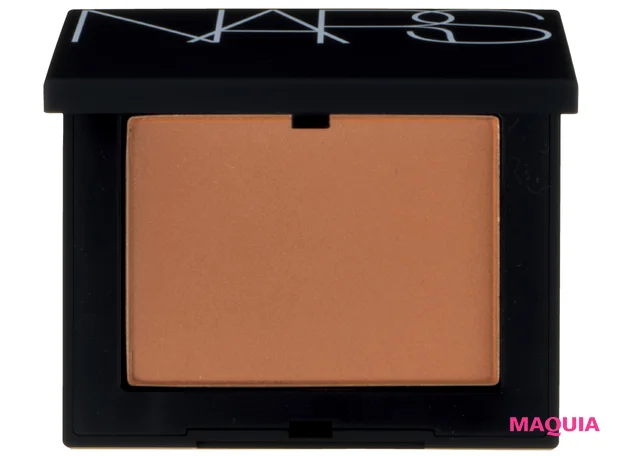 のん マキア 11月号 表紙メイク NARS ブラッシュ N 957