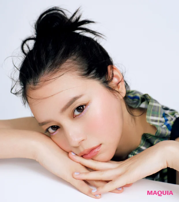 寒色パステルでここまで盛れる！元ギャルのヘア&メイク林由香里さんの最旬“盛れメイク”