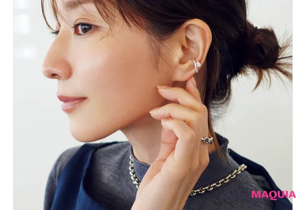 田中みな実の私服 Fleur Éternelle - マグノリア・ホワイト ジュエリー×石井美保のイヤーカフ