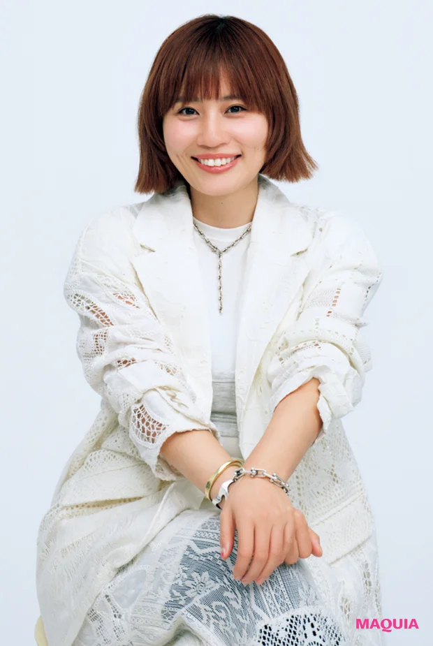 “色を使わない”透明感のまとい方。元ギャルのメイクアップアーティスト・・福岡玲衣さんに学ぶ、盛れるニュアンスメイク_11