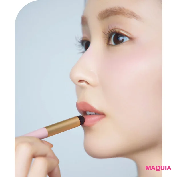 リップライナーの使い方・活用術トレンド くすんだ唇もピュアに色補正