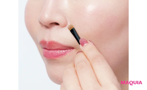 鼻まわりのお直しメイク 赤みをカバーする