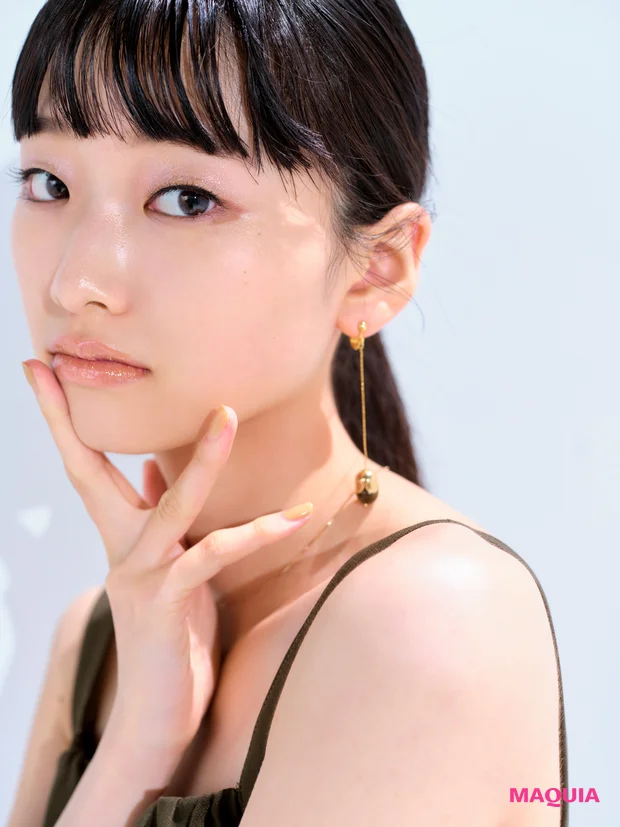 一重メイクのやり方 旬のラメシャドウを使うなら ピンクラメ 黒ラインでつくるピュアアイ Happy Plus ハピプラ