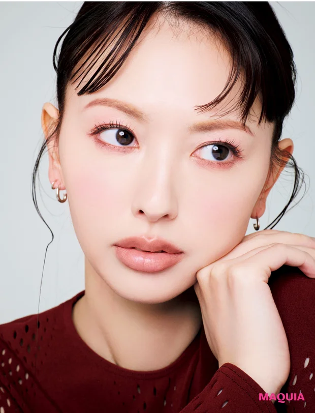 今押さえるべきはベージュリップ! 大人が選ぶなら、軽やかなマット質感を狙って