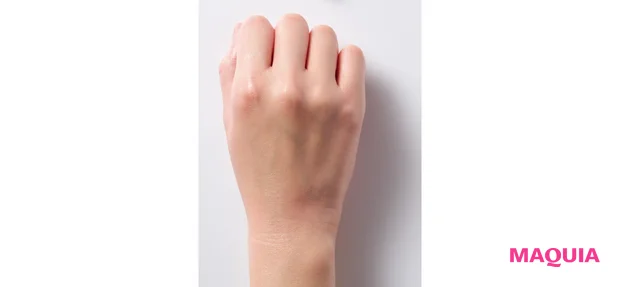 透明感を底上げする新作トーンアップUVを検証！ カラーやテクスチャー、肌映えをチェック_5