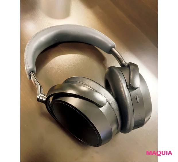 マキア 最新美容の裏側 ここだけの話 コスメデコルテ AQ 毛穴美容液オイル ヘッドフォン