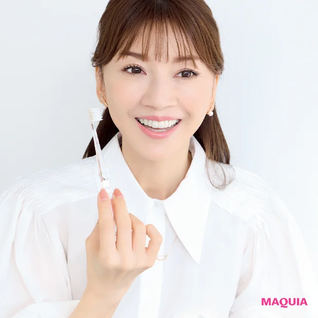 【君島十和子さんの“歯活”】老化は口元から！朝昼晩オーラルケアを公開