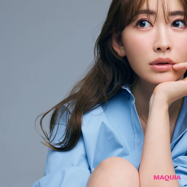 【小嶋陽菜さんのおすすめコスメ3選】”こじはる売れ”ってご存じ?隠れ名品…