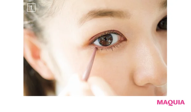 下粘膜にくすみピンクを差す