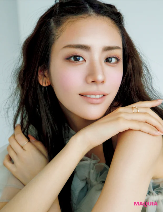 イガリシノブさんが提案! 今こそ大人の白ギャルメイクに挑戦を_2