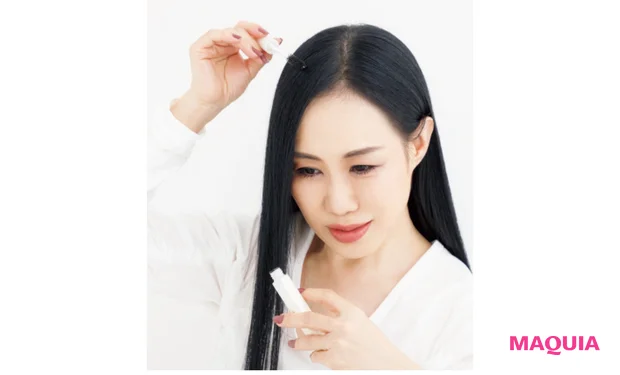 アホ毛用マスカラでささっと表面をなでればOK