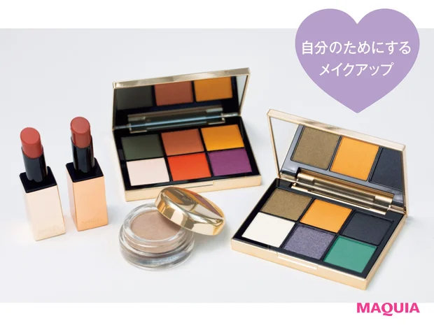 (右から)アイデザイナー 03、02 各¥6380、アクアジェム グロウ 04¥3080、リップ ケアカラー 04¥3080、ルージュ スナイデル 13¥3080/スナイデルビューティ