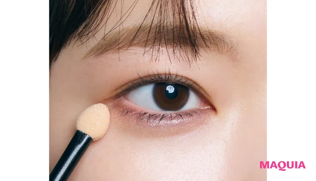 大粒ラメは、下まぶたor目まわりに効かせて視線をキャッチ。Lakaのプチプラシャドウが大活躍！【MAQUIAプチプラコスメグランプリ2025】_4