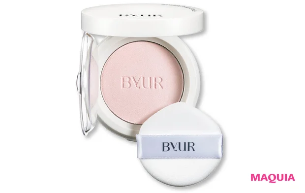 2026年春夏新作のおすすめパウダー トレンドのバランス型 バイユア セラムフィット モイストプレストパウダー 01 