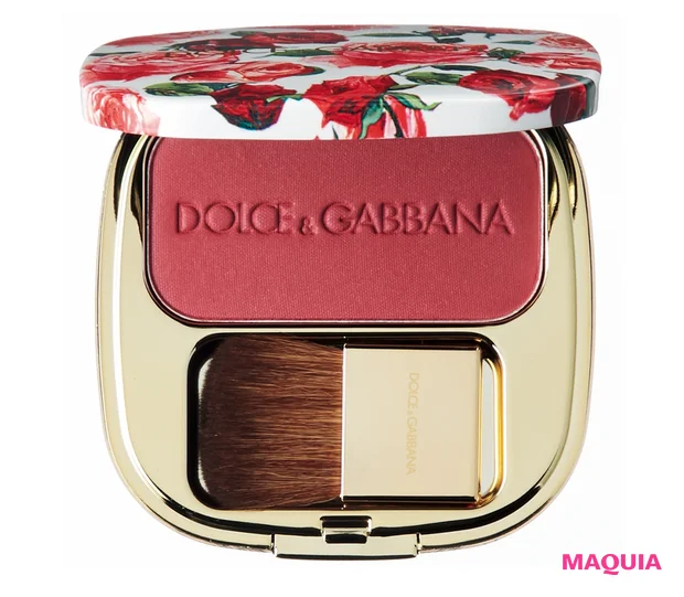 ブラッシュオブローズ ルミナスチークカラー 310 ¥6300/DOLCE&GABBANA BEAUTY