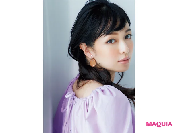 Look02/軽やかなのにシャープな【ビタースウィートFace】