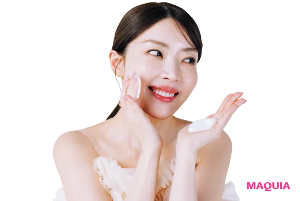 美容家 大野真理子さんがくすみケアにおすすめするコスメ エスト セラム ワン アドバンスド エスト AC ピュリファイ マッサージウォッシュ 使用感