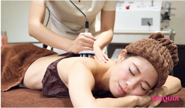 耳ツボ、EMS、着圧ソックスほか、美プロが太鼓判を押すボディのたるみ対策。結果が出たコスメも!_8