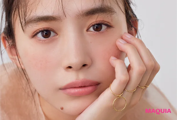 井桁弘恵さん×春のPINKメイク。コーラルピンクでアンニュイな可愛さを堪能_4