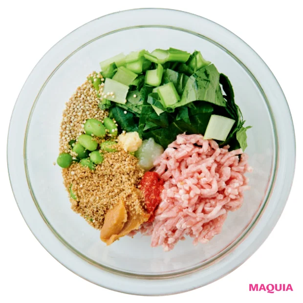 STEP2 調味料と水分を加える