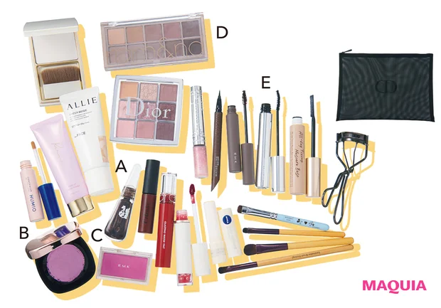 大峰ユリホさんのメイクアップポーチ