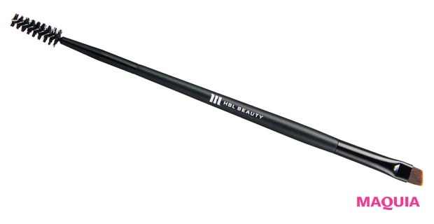 人気アーティスト・𠮷﨑沙世子さんの推しメイクツール。リリミュウのブラシでリップが洒落る！_5