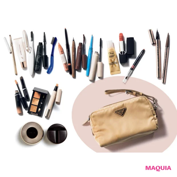 【田中みな実のポーチの中身22選】かさばらない"棒モノ”が豊富!愛用コスメ全公開