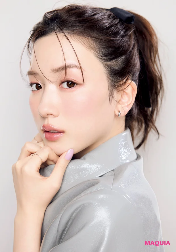 【MAQUIA表紙メイク】永野芽郁さんの大人ピンクメイク。甘くなりすぎない秘訣は“色のレイヤード”にあり！_6
