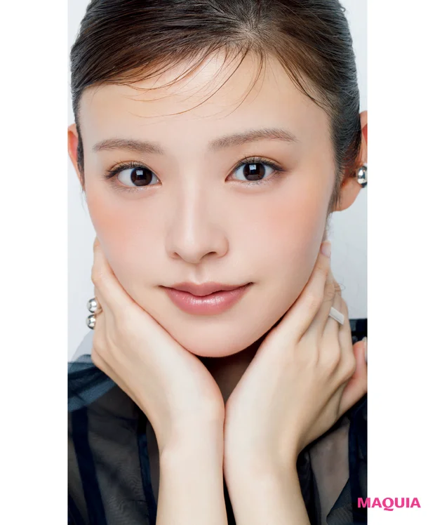 中野明海さん直伝・ハッピーオーラをまとうチーク術。親しみやすさも洒落感も思いのまま!_8
