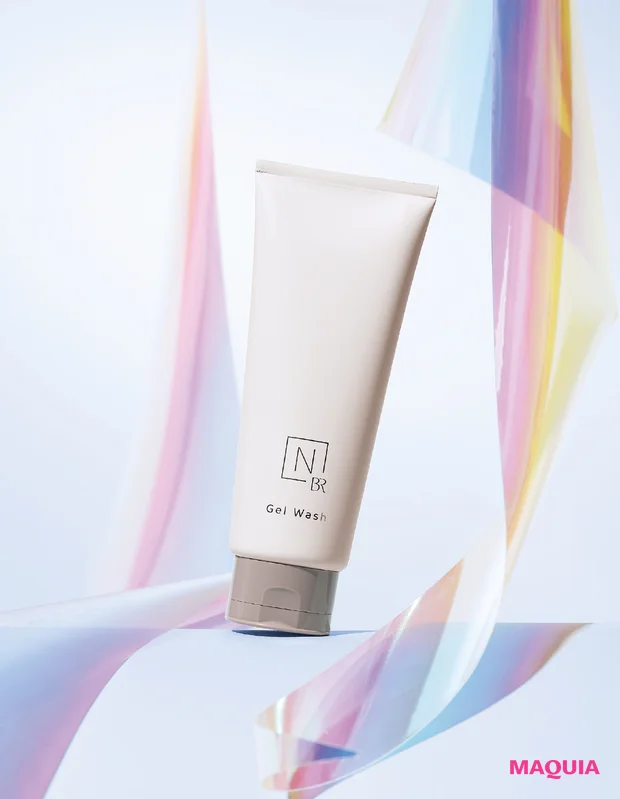 マキア7月号（増刊）の付録で試せる！ 寝起きの肌をクリアに浄化。N organic Brightの透明洗顔料がスゴイ_9