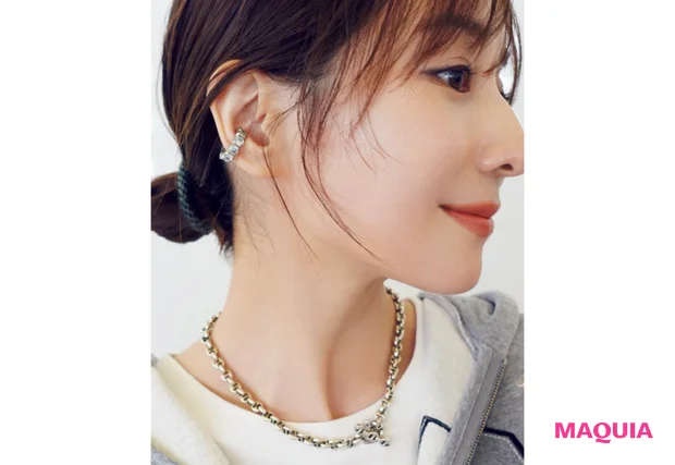 田中みな実の私服 ジルサンダーのイヤーカフ ホーセンブースのネックレス