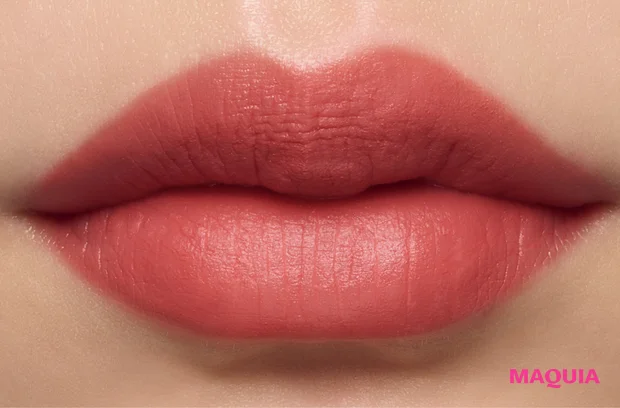 マキア ベストコスメ2025下半期 グロス&リキッドリップ部門 シャネル ルージュ アリュール リクィッド ヴェルヴェット 242 イエベがスウォッチ