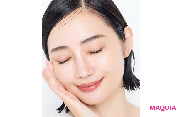 マキア 毛穴ケア おすすめ ジバンシイ ソワン ノワール UV コンパクト 柳橋唯