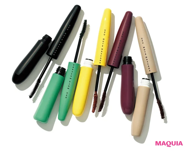 MOTE MASCARA（TM）（右から）ブラウン、バーガンディ、コッパー、カーキ、ブラック 各￥1980／UZU BY FLOWFUSHI（8/28発売）