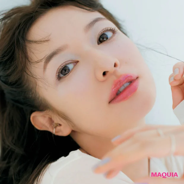 【2026年春のトレンドメイク】新作コスメ6品で作る最新春顔をチェック!