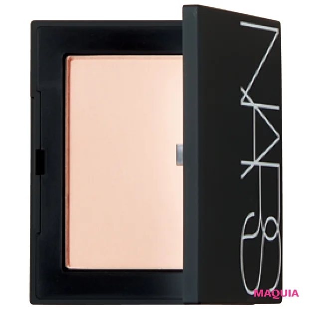 神崎恵さんのおすすめチーク NARS ブラッシュ N 927 の製品画像