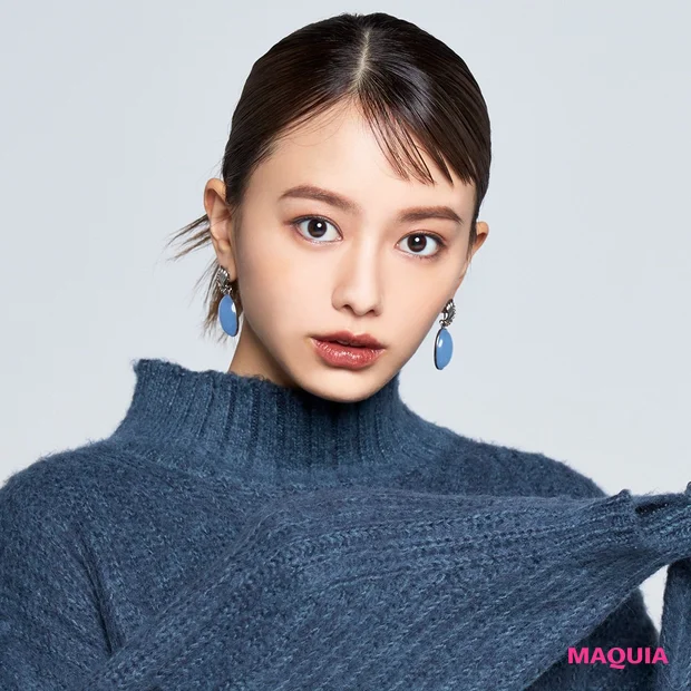 山本舞香がいつもより大人の印象に！？ 今っぽさと上品さが叶うタイトシニヨン