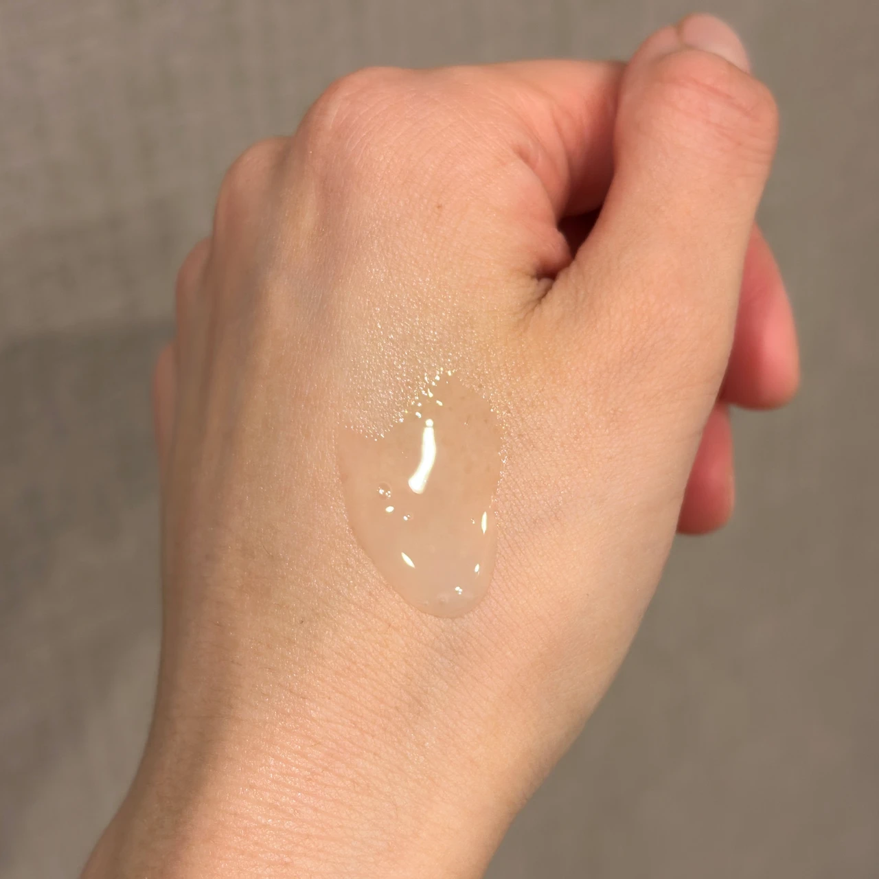 【ベストスキンケア大賞受賞】エリクシール ザ セラム aaでつや玉輝く明るい肌へ！_3_2