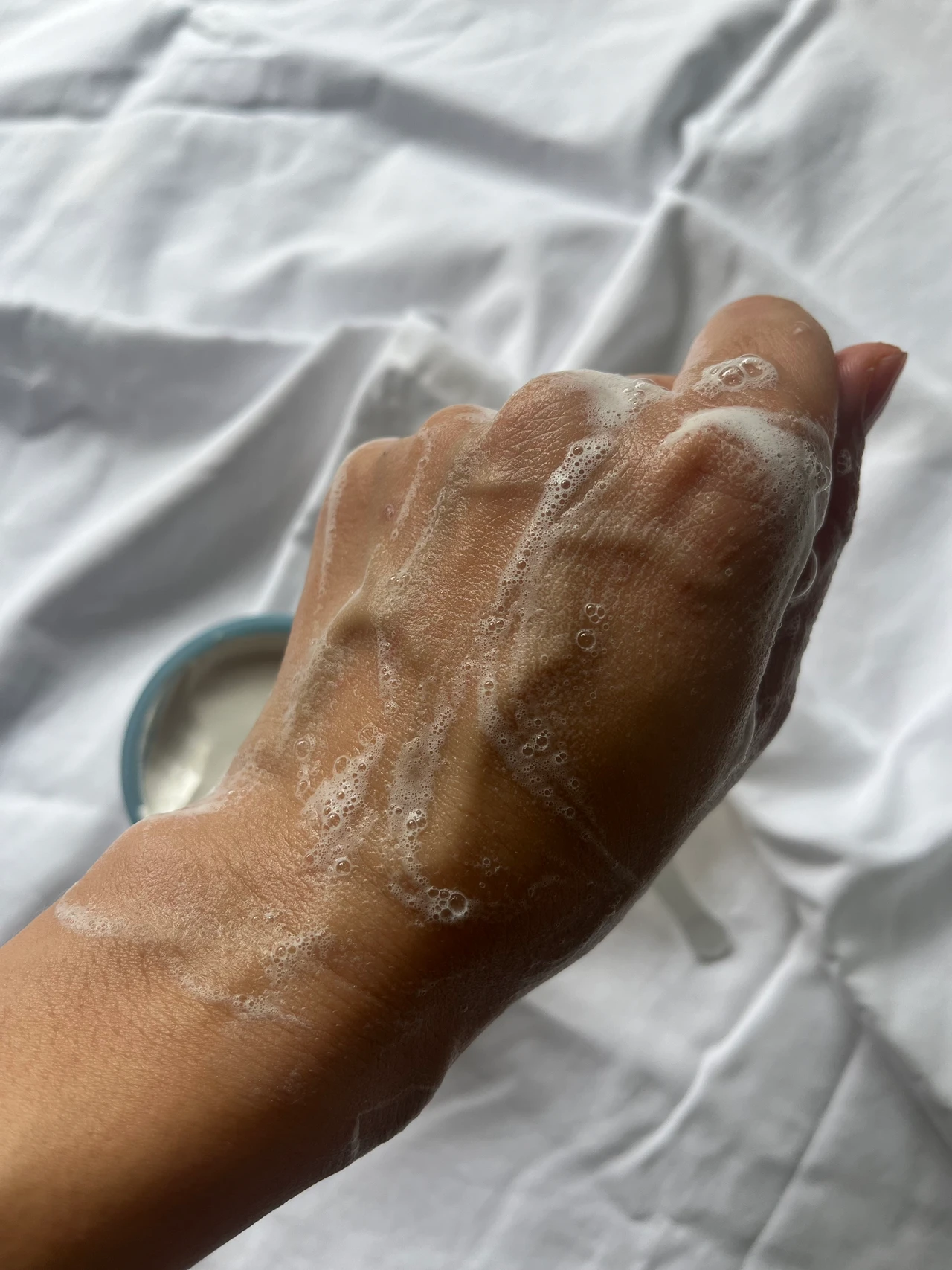 1本で簡単&手軽に透明美肌仕上げ！SHIKARI「BRIGHTENING　WASH（ブラシセット）」を元美容部員&現役エステティシャンママがレビュー(^^)/_4_2