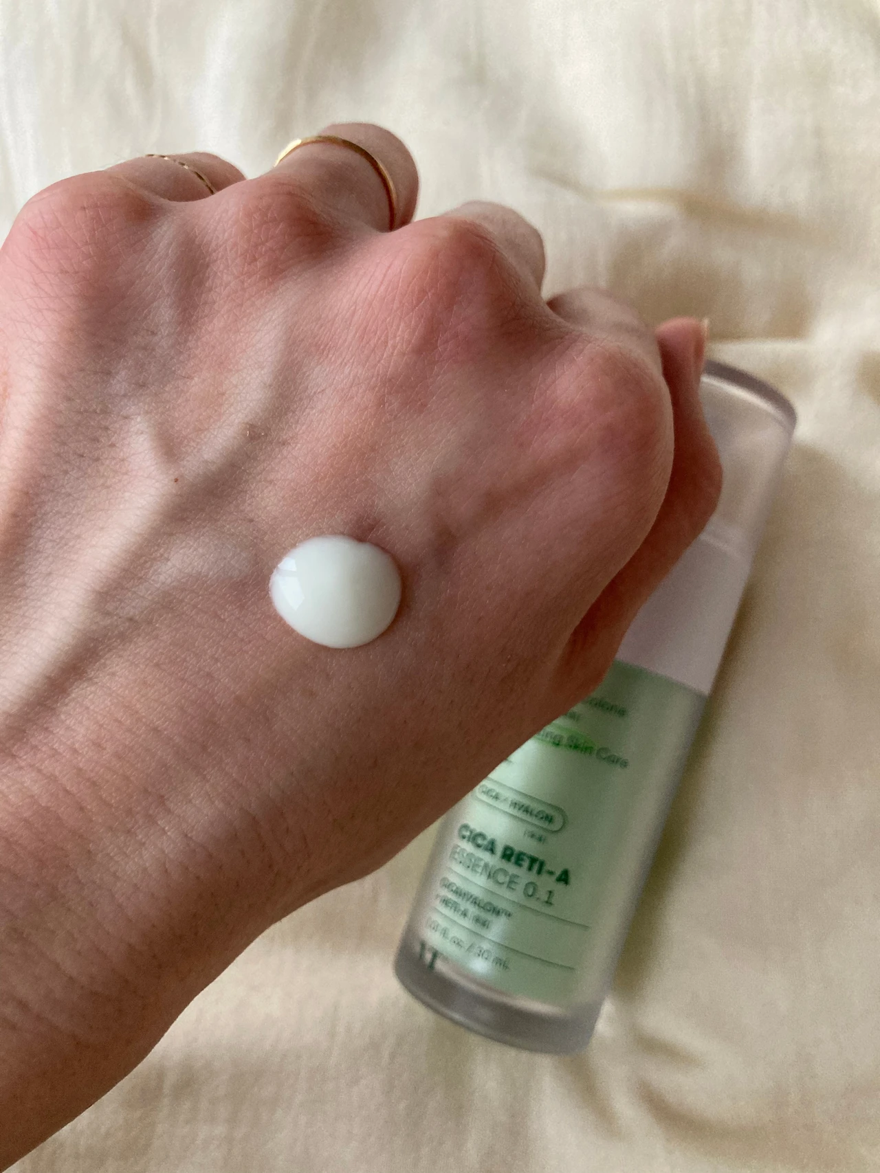 初心者でもプロ並みのケアを！VTコスメティックスのシカレチA エッセンス0.1で毛穴レスな美肌を目指す♪_3_1