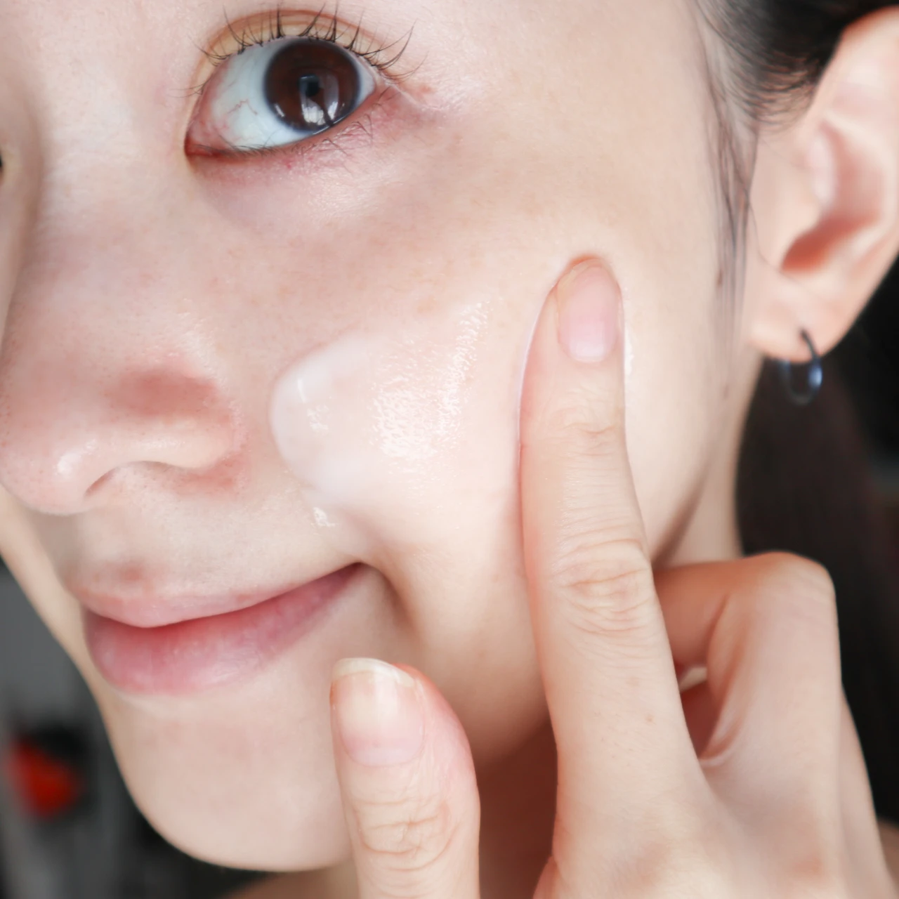 リッツ モイスト ボディミルク 顔にも使える