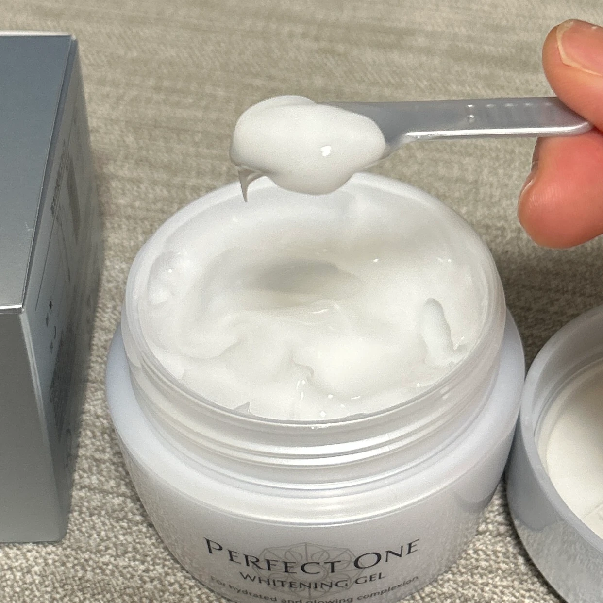 【パーフェクトワン・薬用ホワイトニングジェル(医薬部外品)】で時短美白ケアが可能に♡_4_1