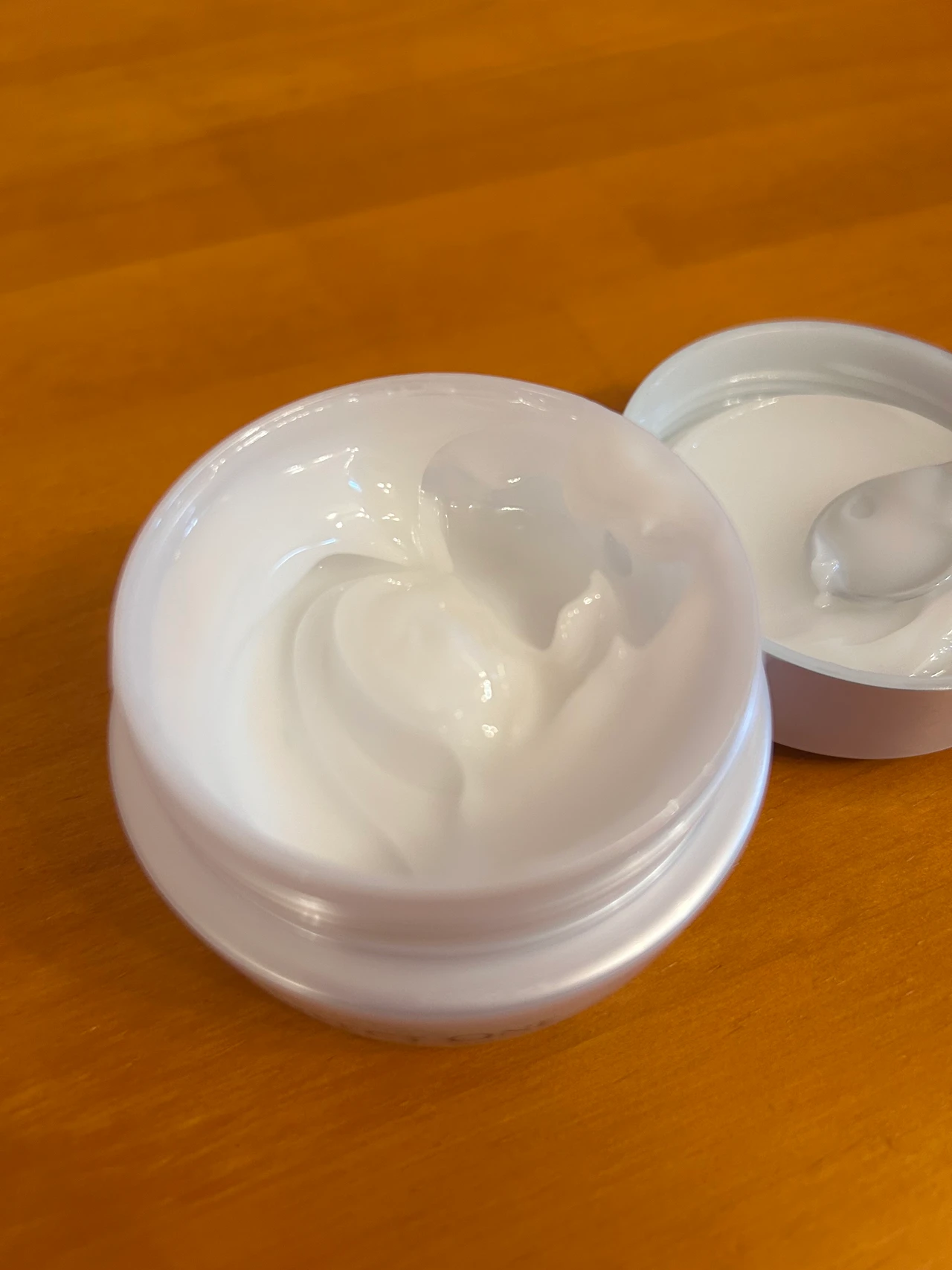 夏の美白スキンケアに！【パーフェクトワン 薬用ホワイトニングジェル（医薬部外品）】_2