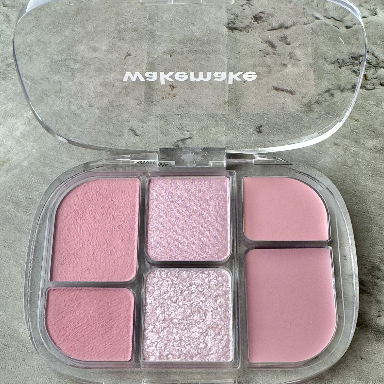 ウェイクメイク　ソフトシアーマルチパレット　アイシャドウ　アイパレ　韓国コスメ　03