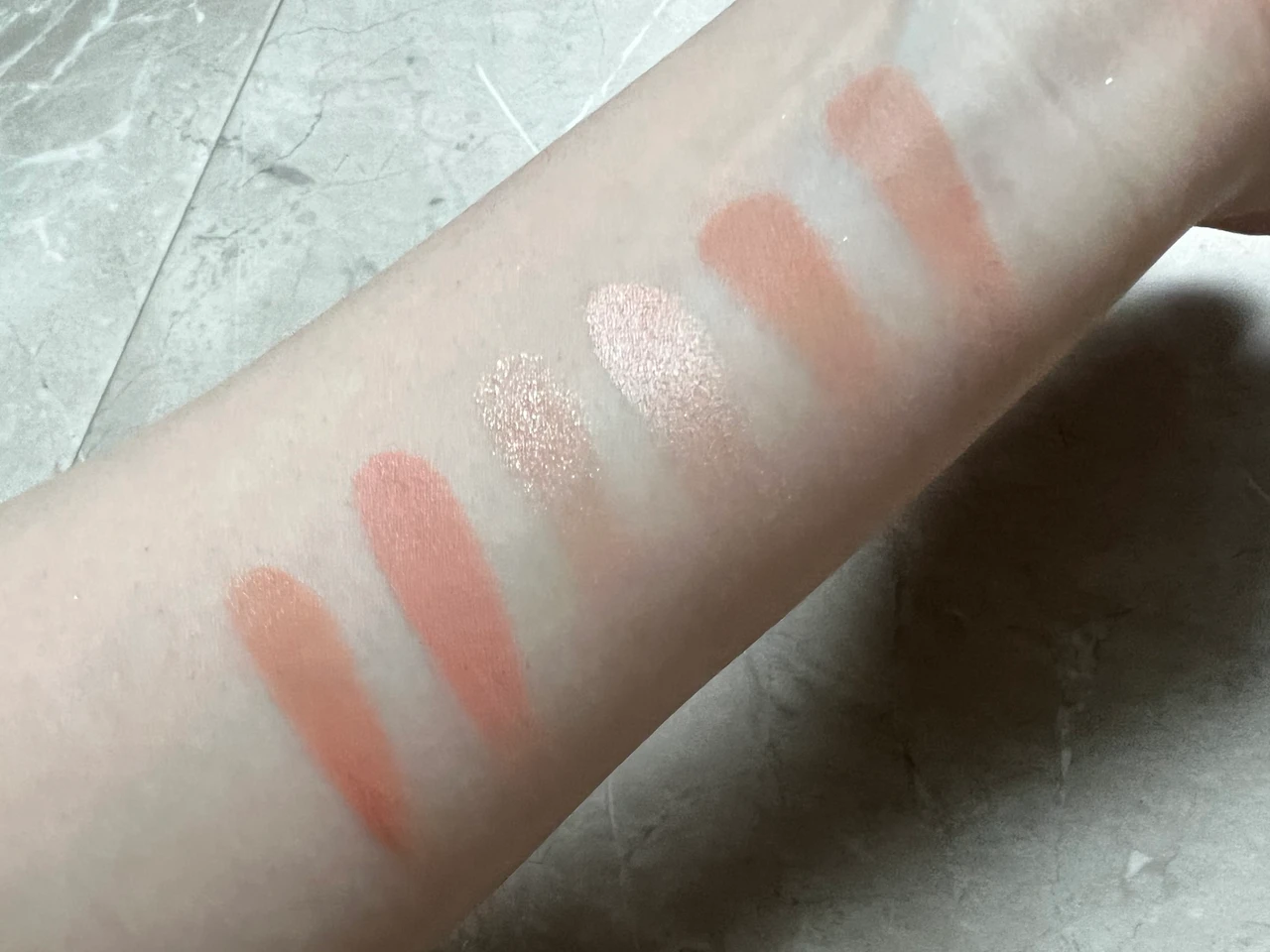 【ウェイクメイク】マルチパレットで何通りも楽しめちゃう！チーク、ハイライト、アイシャドウ_2_2